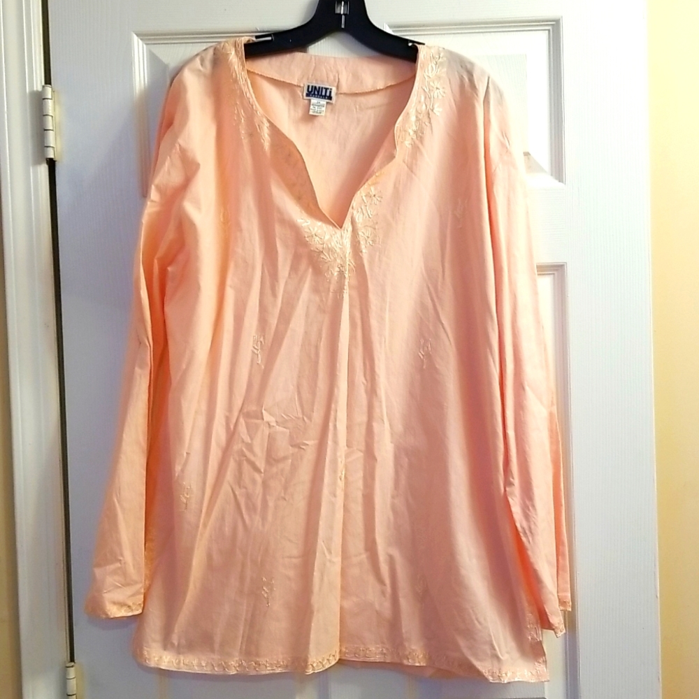 Woman's  Plus Size Top